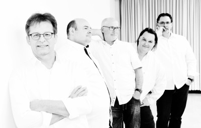 Soundchexx
		Christina Hampe