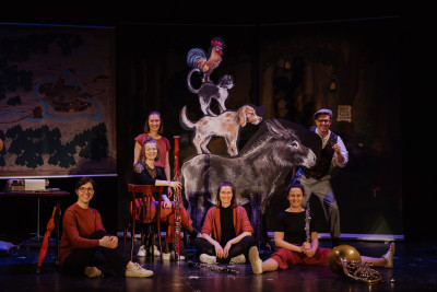 Märchenhaftes Mitmachkonzert „Die Bremer Stadtmusikanten“ mit dem Maruti Quintett & Jonathan Danigel
		Julia Okon